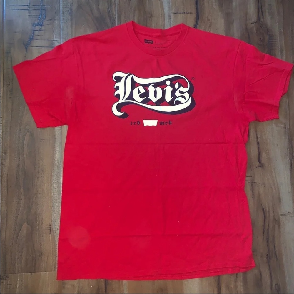 Levis